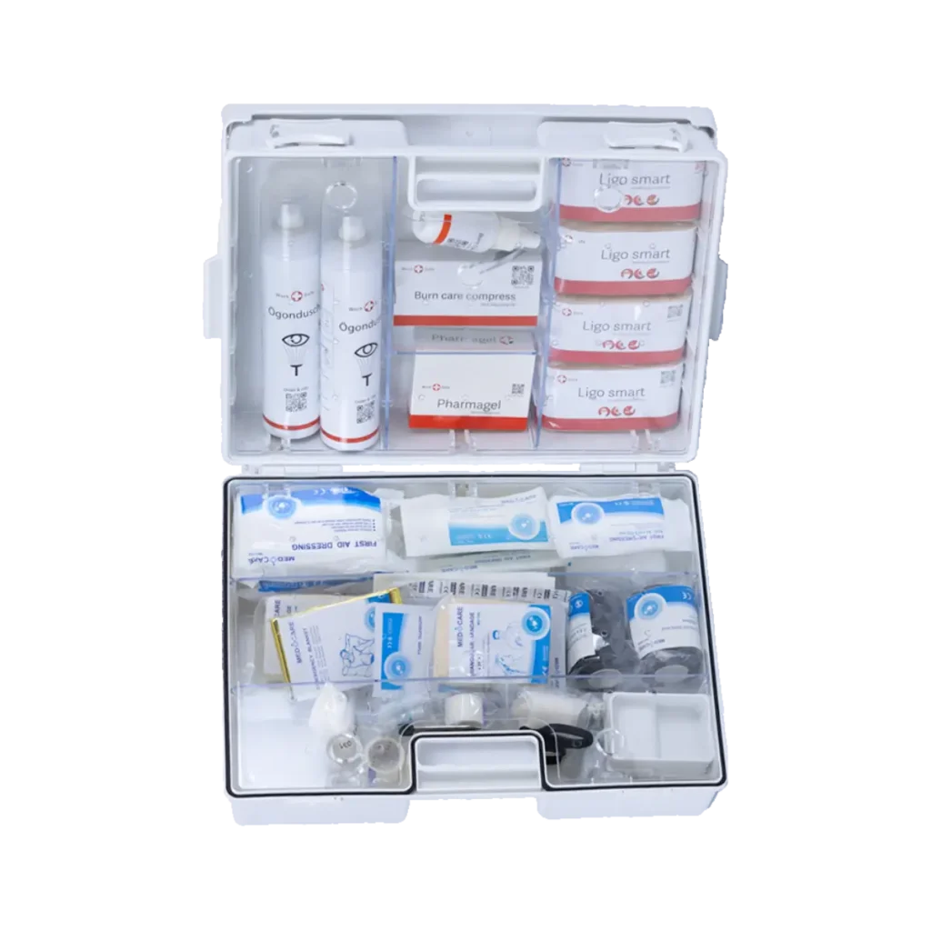 Öppen akutväska Large som visar innehållet, inklusive ögonduschar, förband, brännskadegel och andra första hjälpen-produkter i organiserade fack.